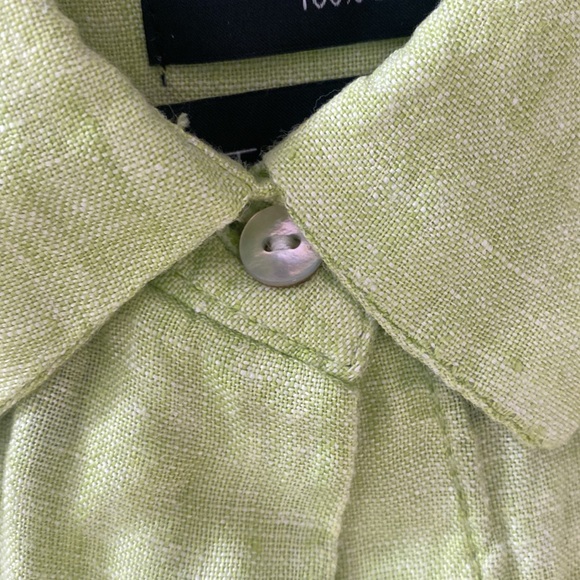 Tahari 100% Linen Abalone Shell Button Down L - Picture 6 of 8